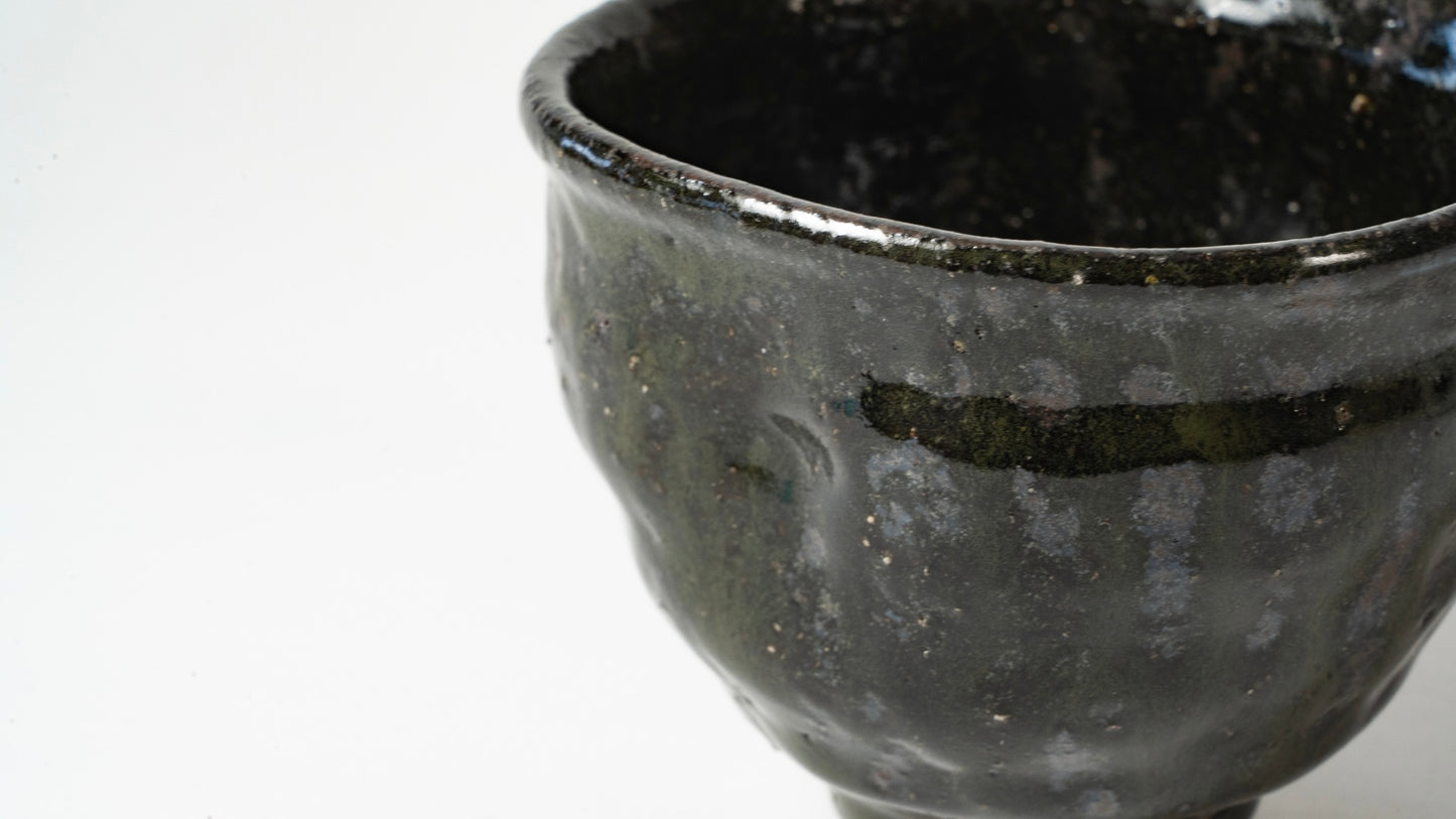 Komon Seji Okuda Kuro Haiyu Asabachi (black ash glaze)