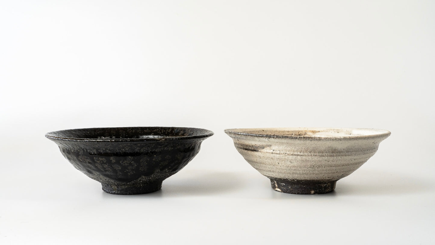 Komon Seji Okuda, Kohiki Haiyu Asabachi Bowl (white slip glaze & ash glaze)