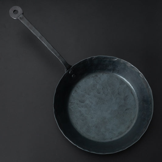 Kanatoko Hand Forged Iron Frying Pan 240mm (t3mm/ Deep)