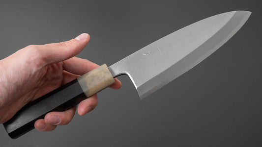 Hitohira Kikuchiyo Manzo Blue #2 Deba 150 mm ebbenhouten handvat (Saya)