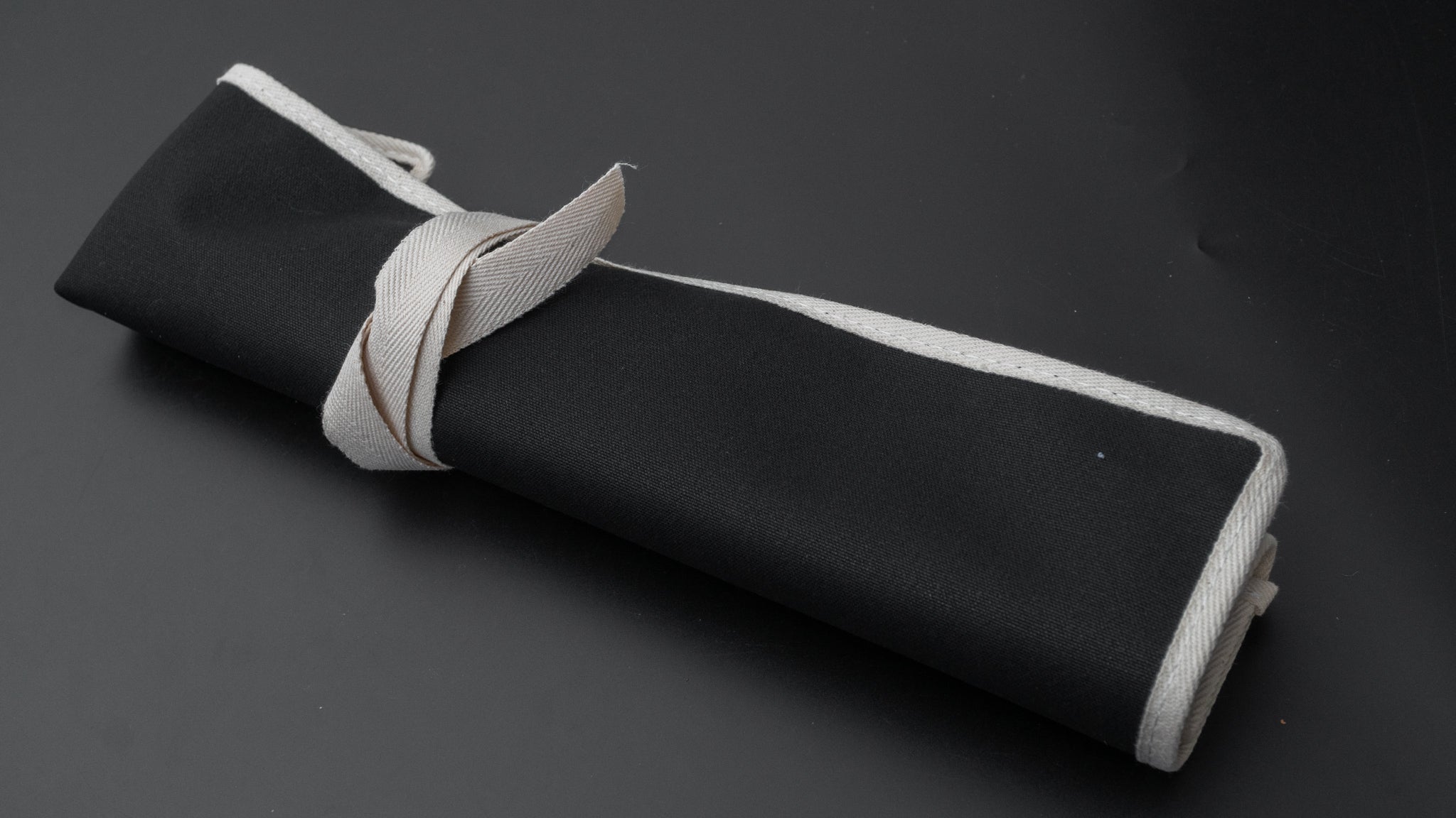 Hitohira 4 Pockets Canvas Knife Roll Black | – Karasu Japanese knives