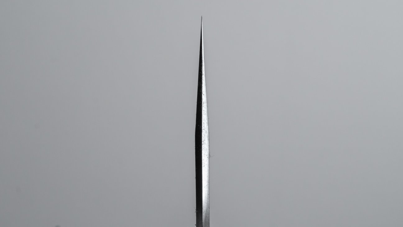 Hitohira Tanaka Kyuzo Blue #1 Kurouchi Nakiri 180mm Yakusugi Cedar Handle