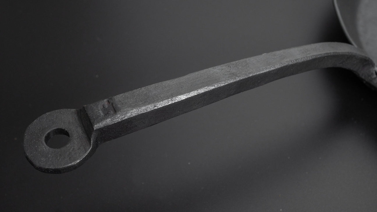 Kanatoko Hand Forged Iron Frying Pan 180mm Bottom Size (Thin)