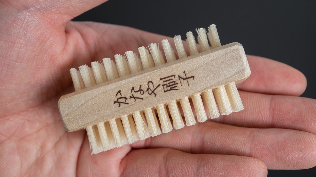 Kanaya Nail Cleaning Brush 70mm (Pig Hair)