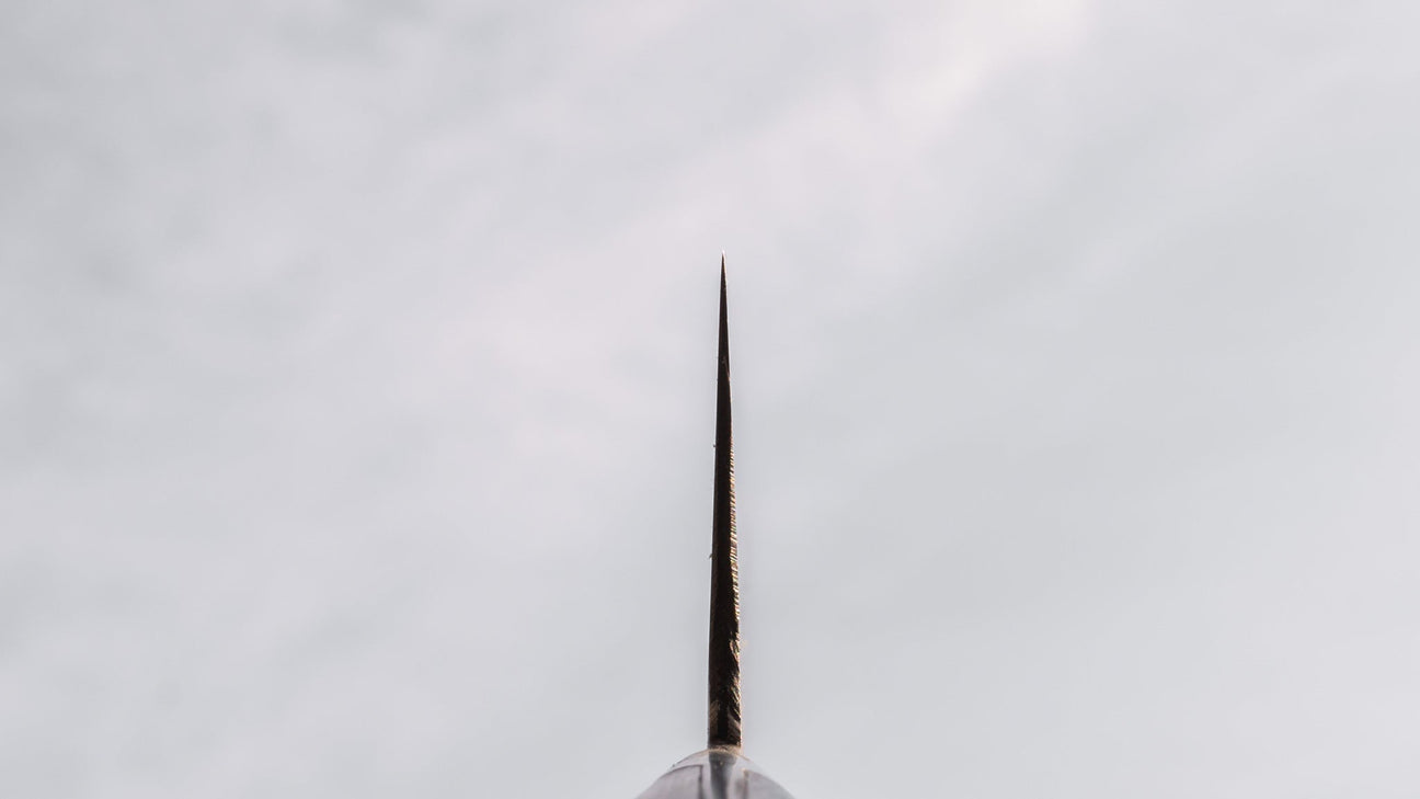 Morihei Hisamoto Kurouchi Wit #1 Gyuto 240 mm Pakka-handvat (fijne afwerking)