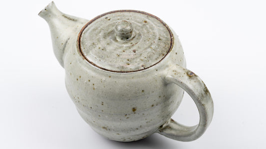 Komon Teapot with Kohiki glaze by Mr.& Mrs. Shinohara