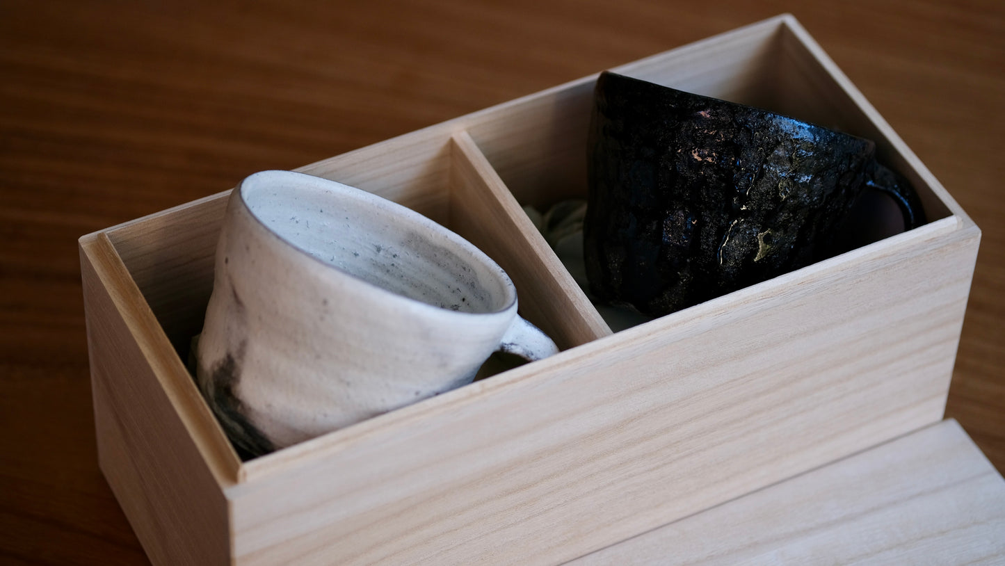 Komon Seji Okuda Mug Gift Set In Kiri Box