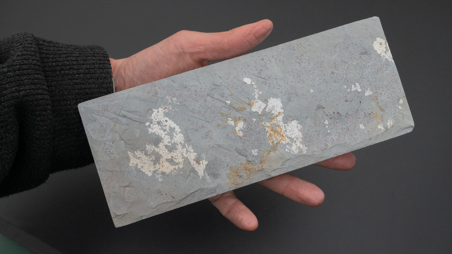 Hitohira geplukt Mizukihara Uchigumori natuursteen (nr. 0041)