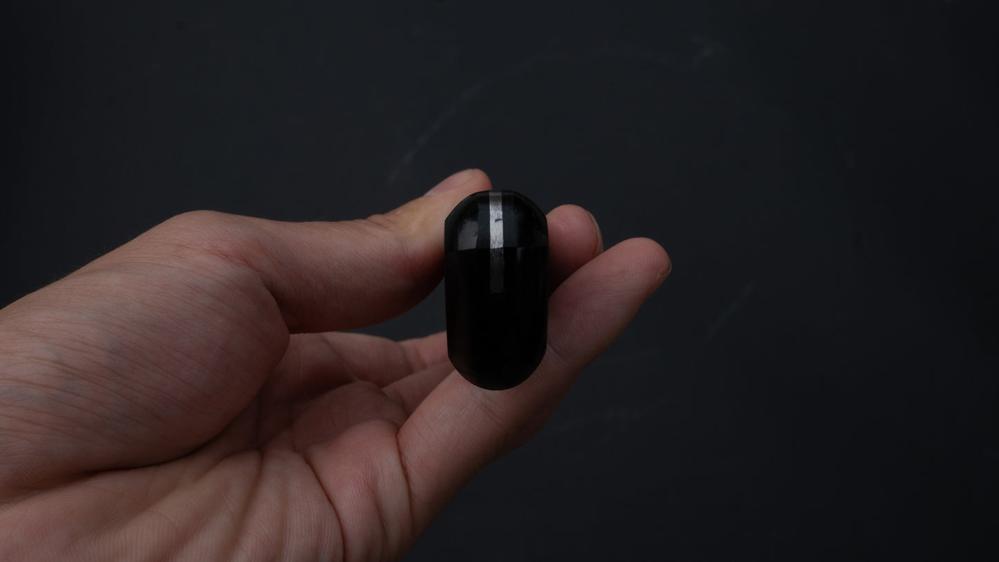 Hitohira T10 Tsuchime Gyuto 180 mm Pakka-handvat