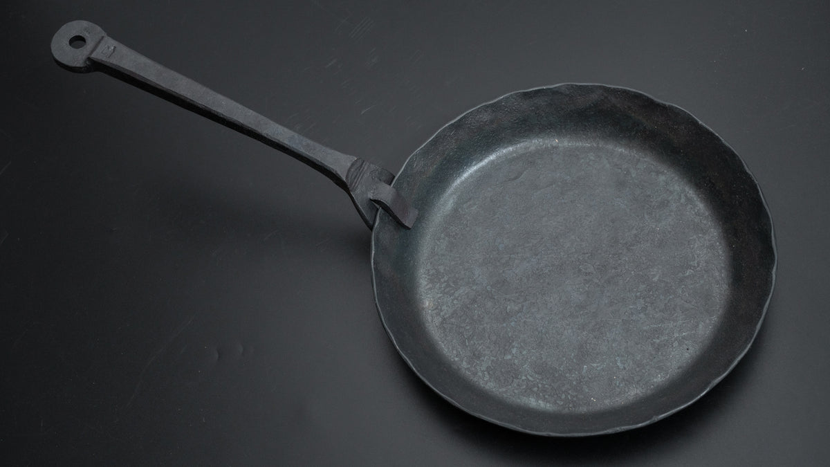 Kanatoko Hand Forged Iron Frying Pan (Removable Handle)