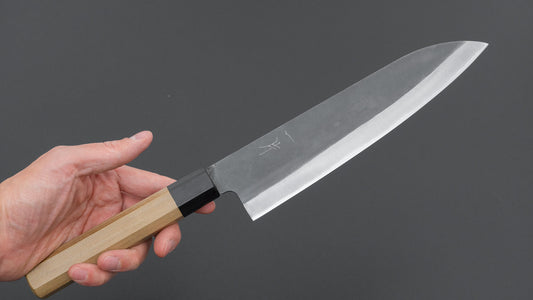 Hitohira Hizen Kurouchi Blue #1 roestvrijstalen gyuto met een handvat van 210 mm en Ho-hout.
