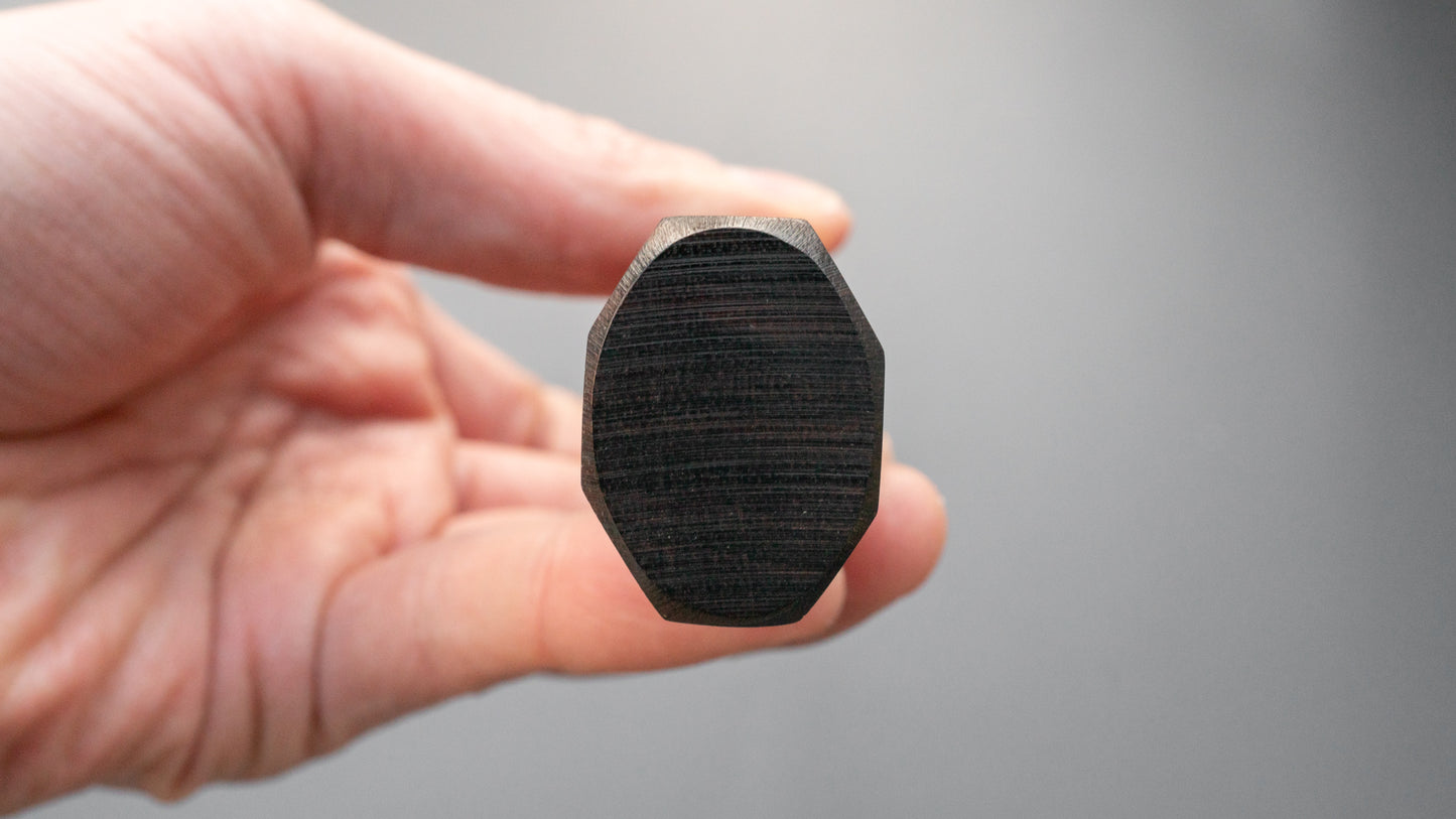 Hitohira Togashi Blue #1 roestvrij beklede Migaki Gyuto 210 mm Taihei Makassar ebbenhouten handvat