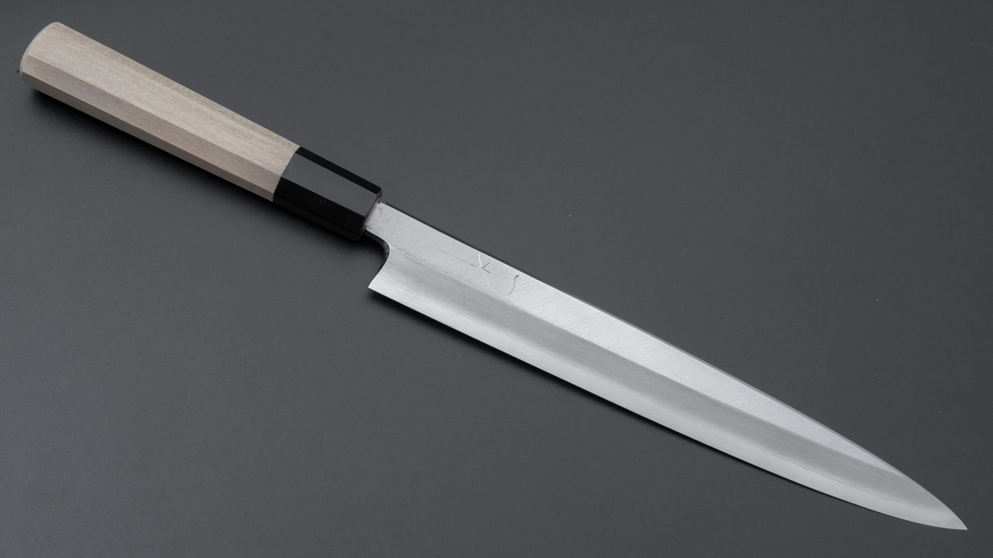 Hitohira Kikuchiyo Rikichi Zilver #3 Yanagiba 240 mm Ho houten handvat (Saya)