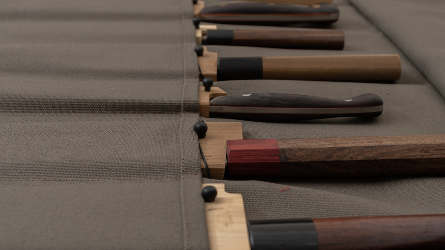 HI-CONDITION Hanpu Canvas 9 Pockets Knife Roll Elephant