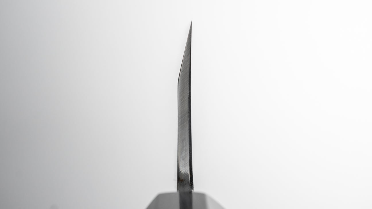 Hitohira Togashi Wit #1 Tachi Deba 165 mm Ho houten handvat (Saya)