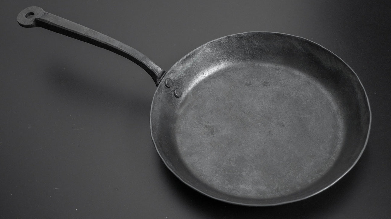 Kanatoko Hand Forged Iron Frying Pan 180mm Bottom Size (Thin)