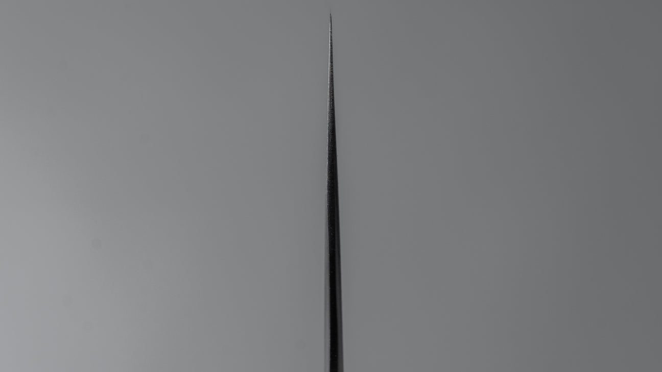 Hitohira Futana SB Migaki Kiritsuke Gyuto 240 mm kersenhouten handvat 