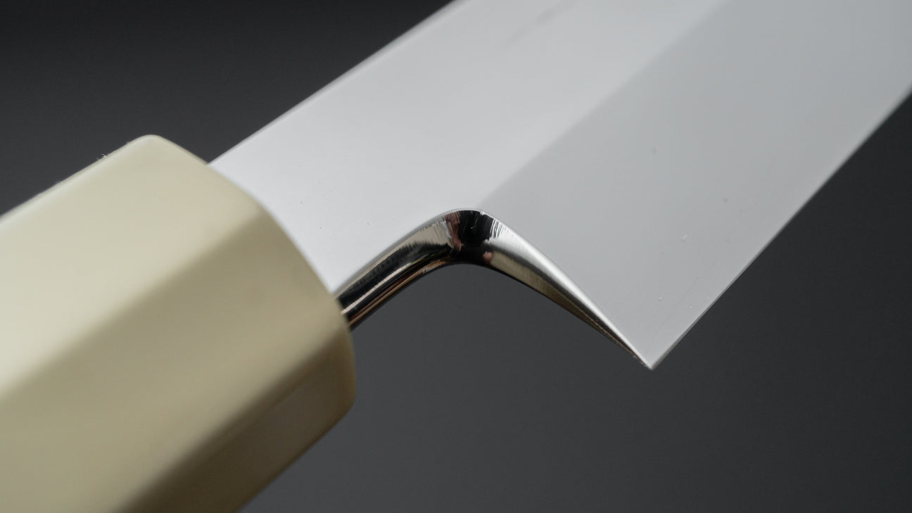 Hitohira Yamatsuka Mosuke Mirror Polished Ginsan Honyaki Yanagiba 270mm Lacquered Handle (Black and White/ Saya)