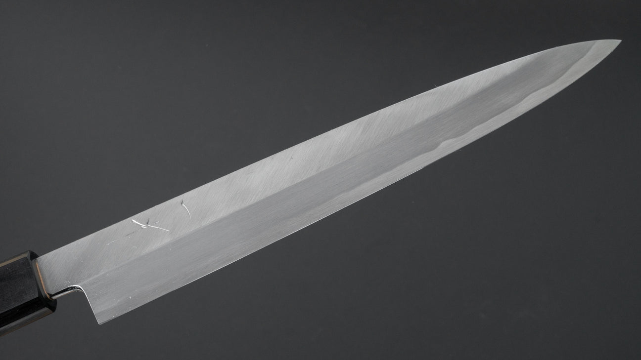 Hitohira Kikuchiyo Manzo Wit #3 Yanagiba 210 mm walnoot handvat (Saya)