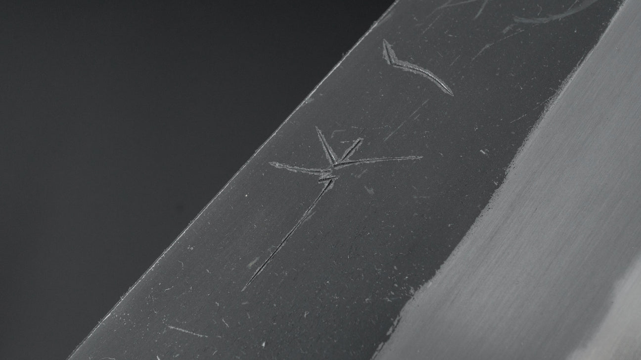 Hitohira Togashi Wit #2 Kurouchi Santoku Tagayasan-handvat