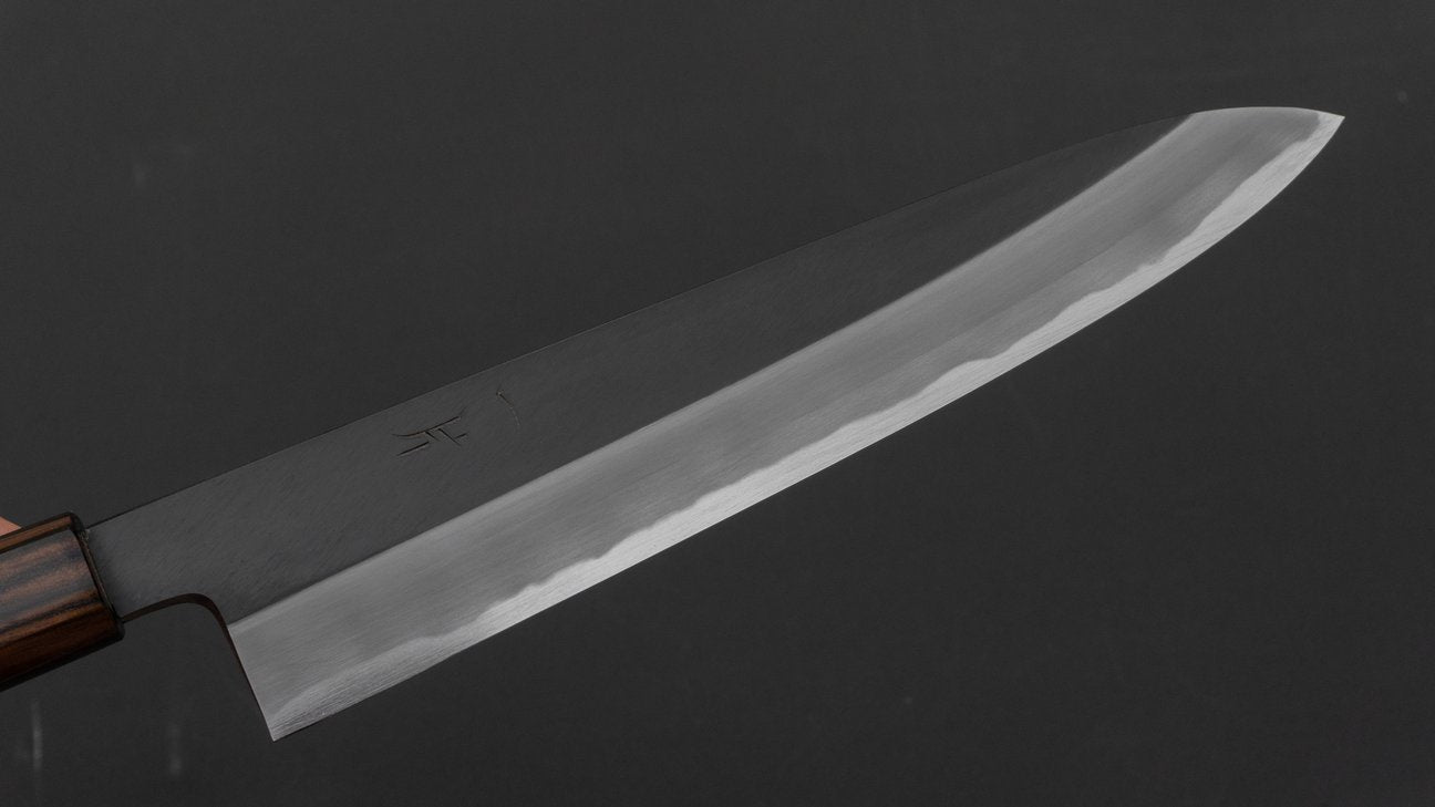 Hitohira Kikuchiyo Kyuzo Wit #2 Kurouchi Gyuto 240 mm kersenhouten handvat