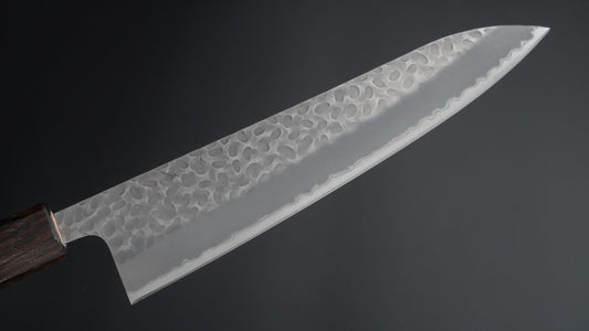 Hitohira Futana SB Migaki Tsuchime Gyuto 210 mm kersenhouten handvat 