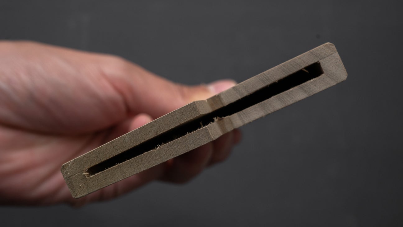 Hitohira WB Ho Hout Saya Santoku 180 mm (3 mm)