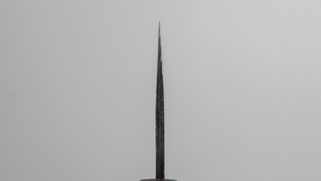 Hitohira Futana SB Kuro Tsuchime Nakiri 165 mm kersenhouten handvat 