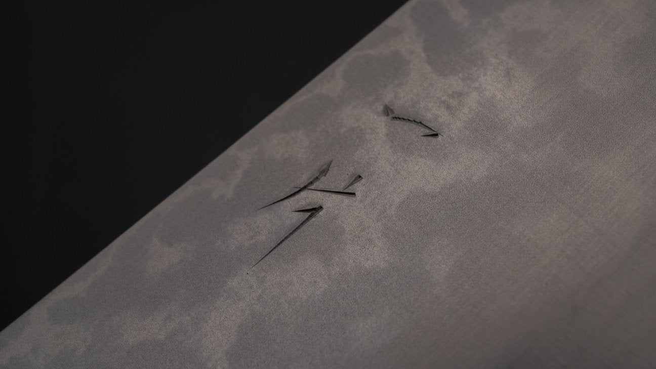 Hitohira NM V10 Damascus Santoku 170 mm Pakka-handgreep