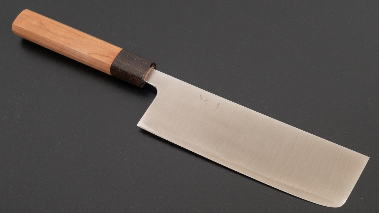Hitohira Futana S3 Migaki Nakiri 165 mm kersenhouten handvat 