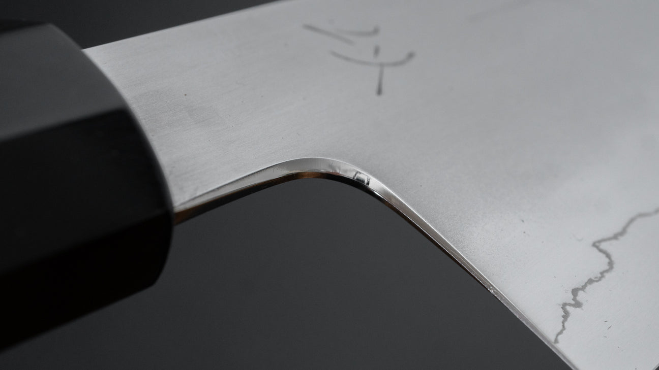 Hitohira Kikuchiyo Izo Zilver #3 Gyuto 240 mm cederhouten handvat