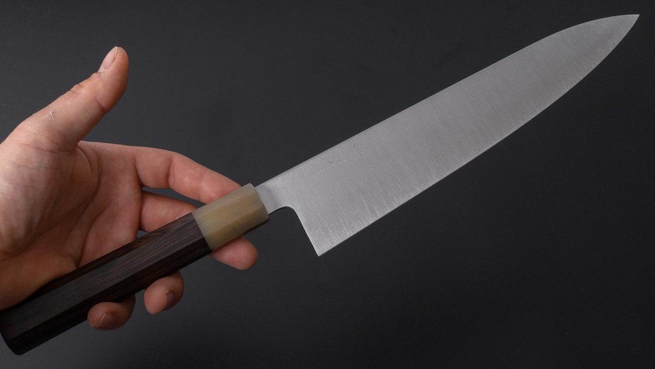 Hitohira Ashi Zweeds roestvrij Gyuto 240 mm ebbenhouten handvat