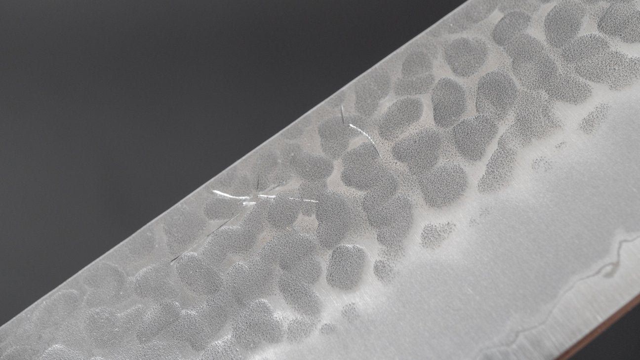 Hitohira Futana SB Migaki Tsuchime Kiritsuke Gyuto 210 mm kersenhouten handvat